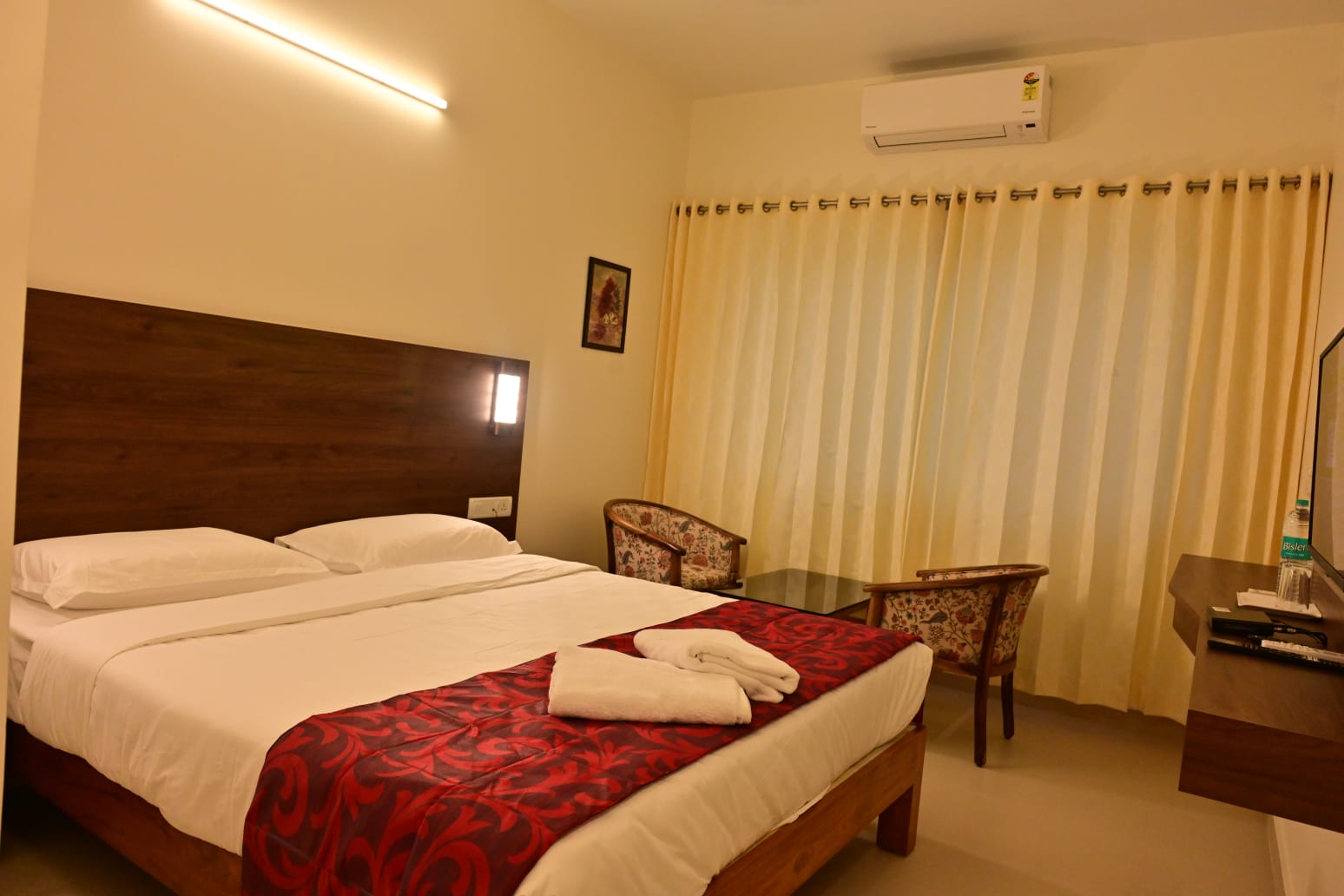 POORVA RESIDENCY - Tap to explore photos