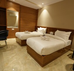 Deluxe Room Twin Beds