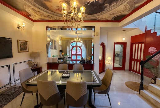 Bougainvilla Royal 4BHK villa City Centre