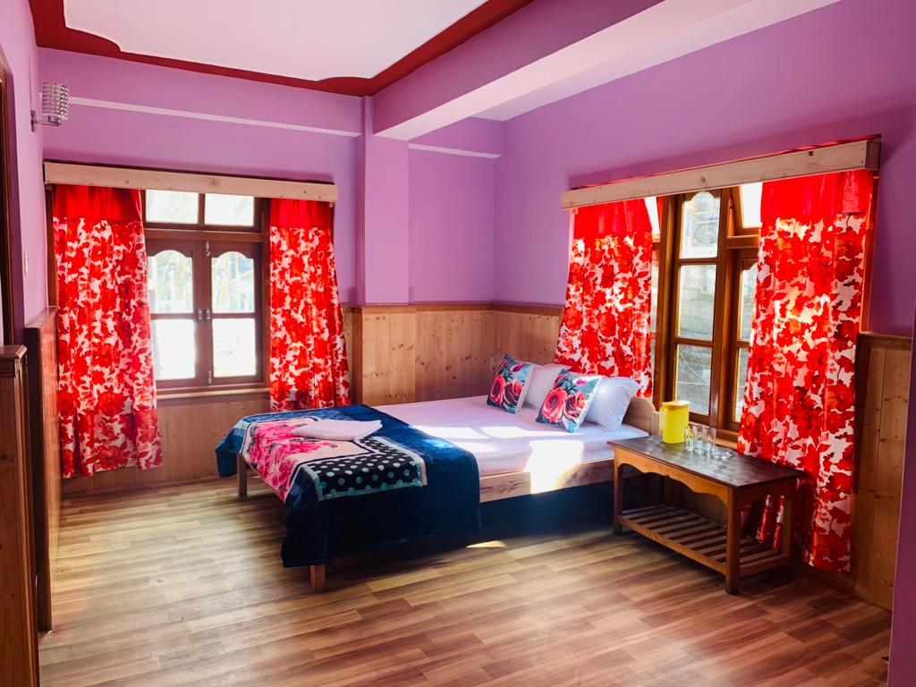 Hotel Lashar Valley - Tap to explore photos