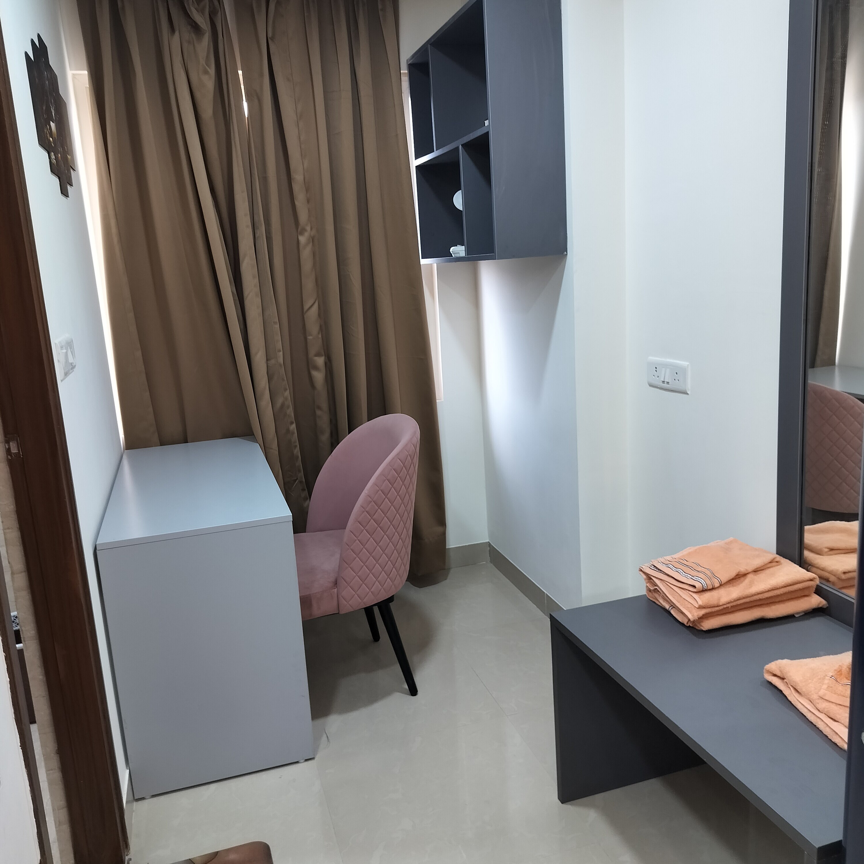 Lavik Comfy luxury Studio apartment - Tap to explore photos