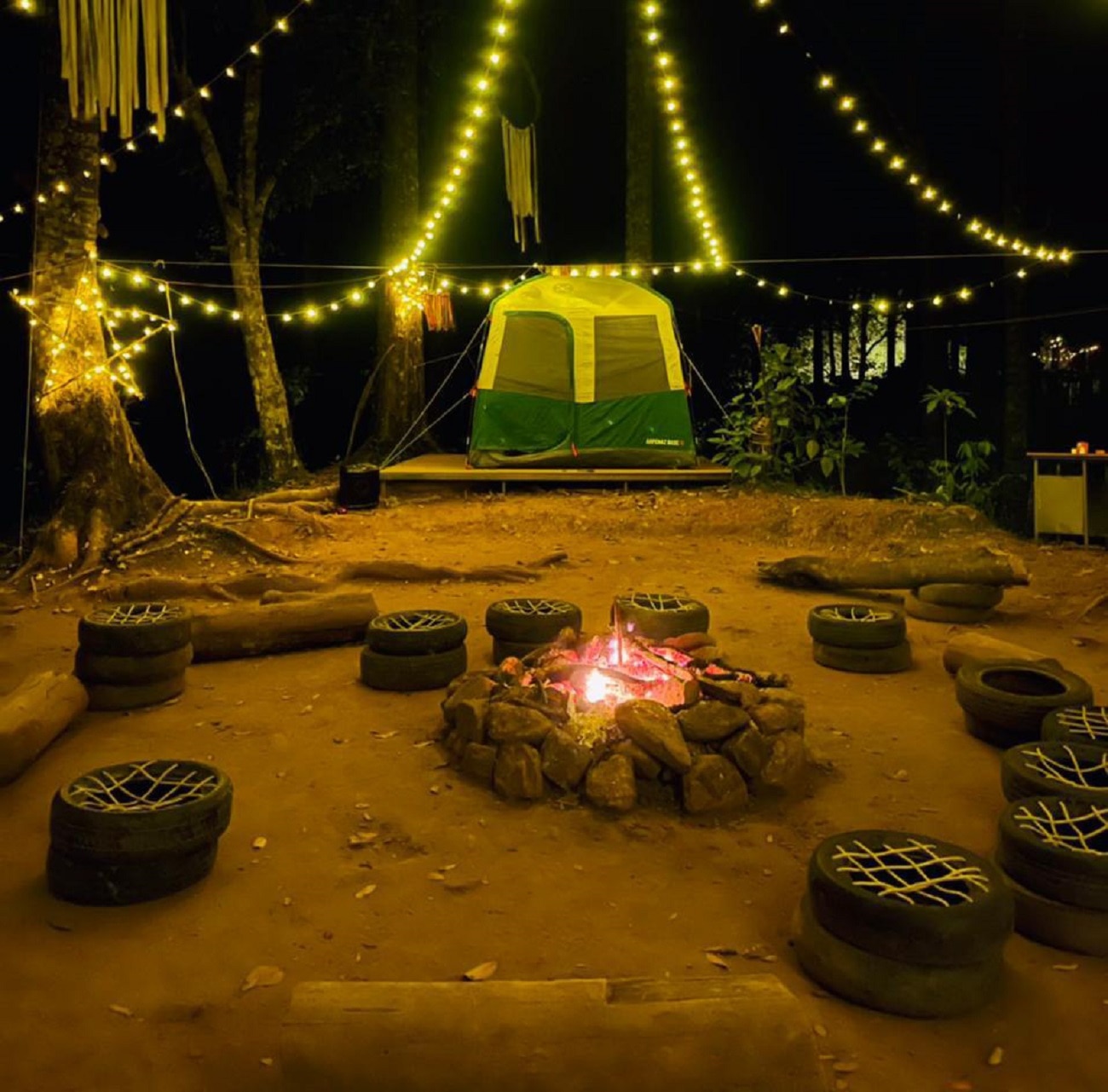 Spinora Camping - Tap to explore photos