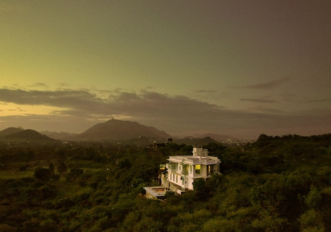 The Jungalow Udaipur