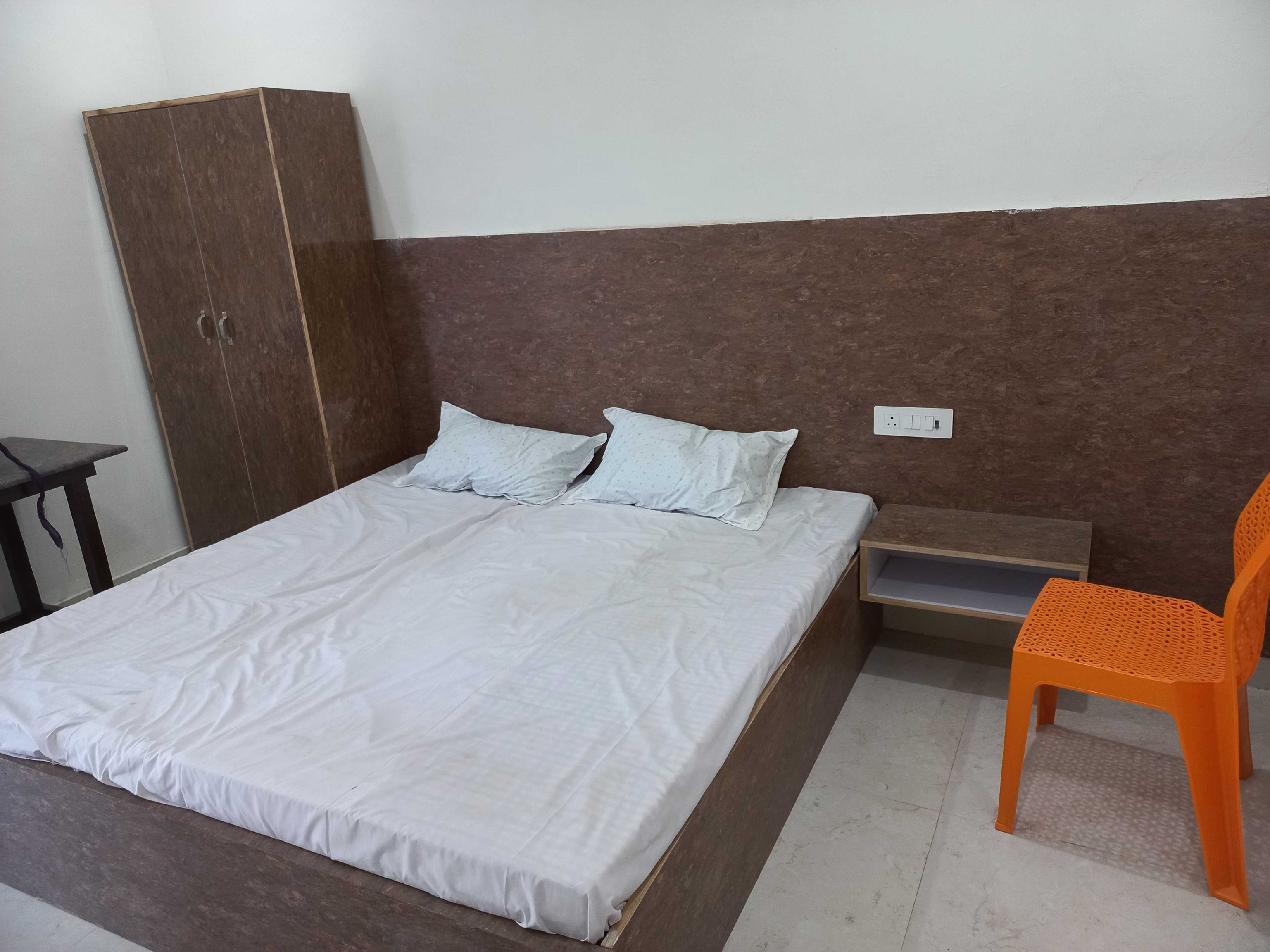 Hotel O Home Hotel Jalasa - Tap to explore photos