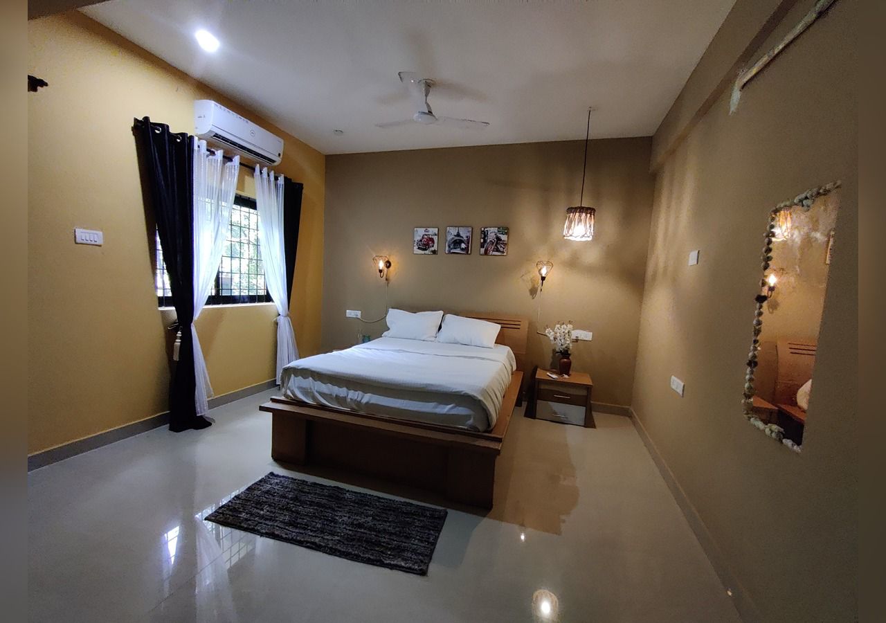 Beachfront 2bhk house - Tap to explore photos