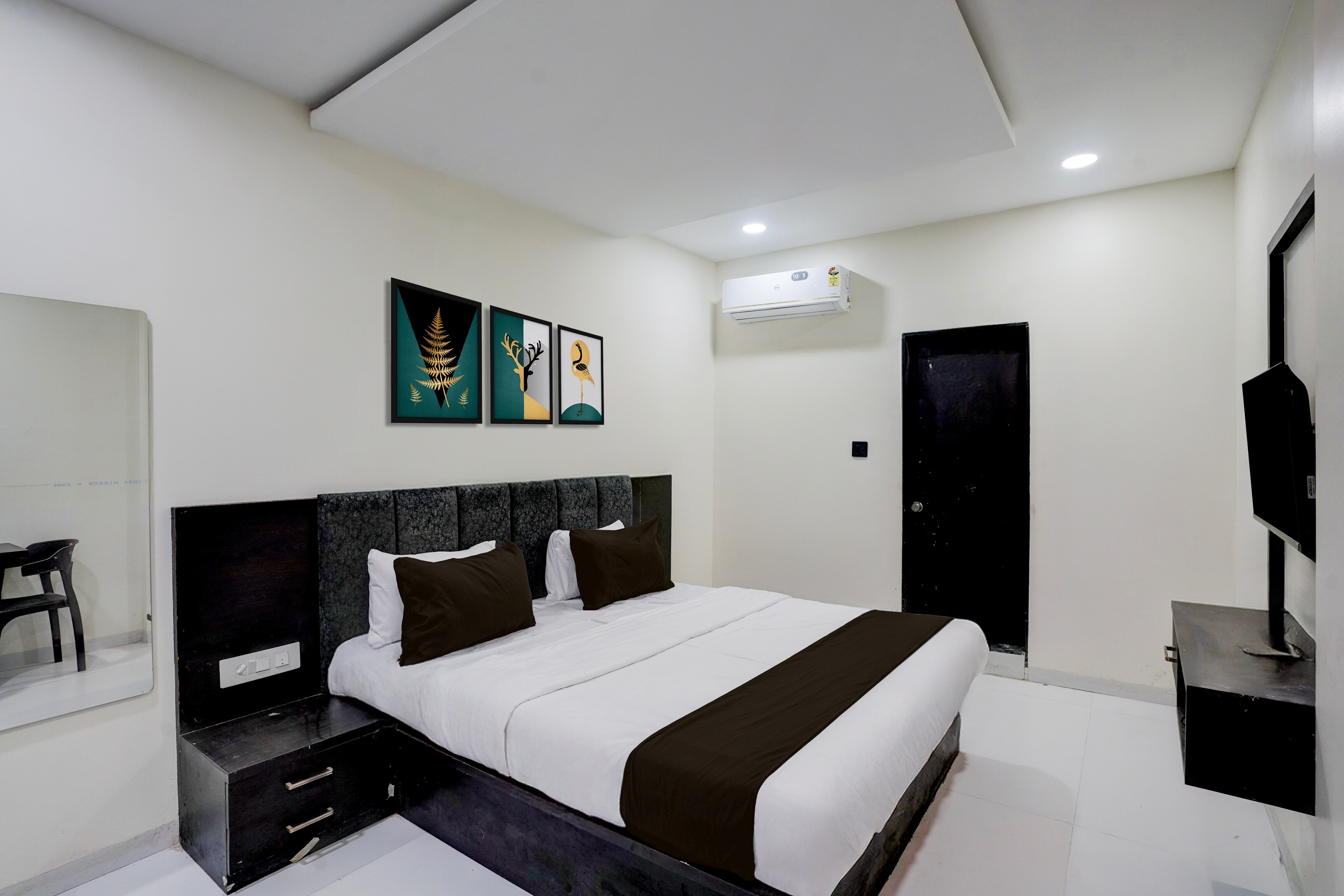 Hotel O Laxmi Lodging 3