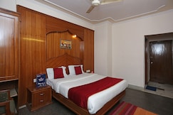 Hotel O Gold Palace, Delhi