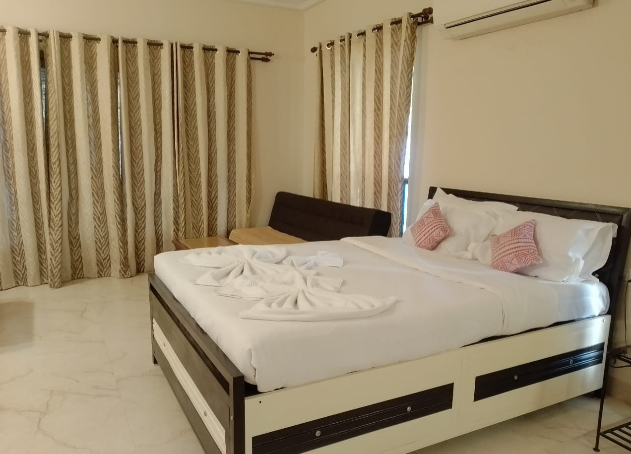 Gonggi-Studio Apartment, Siolim - Tap to explore photos