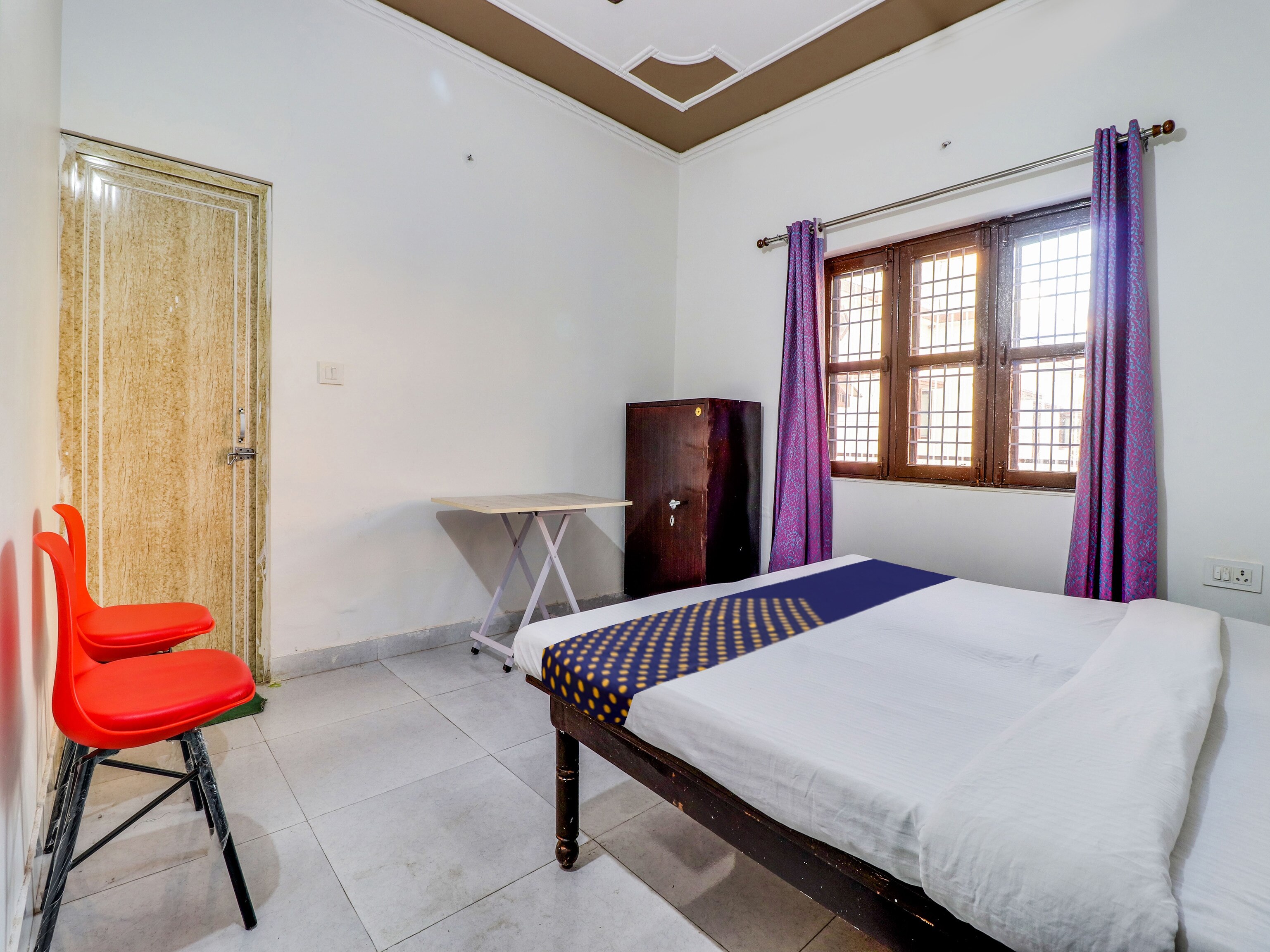 Hotel O Maya Palace Home Stay - Tap to explore photos