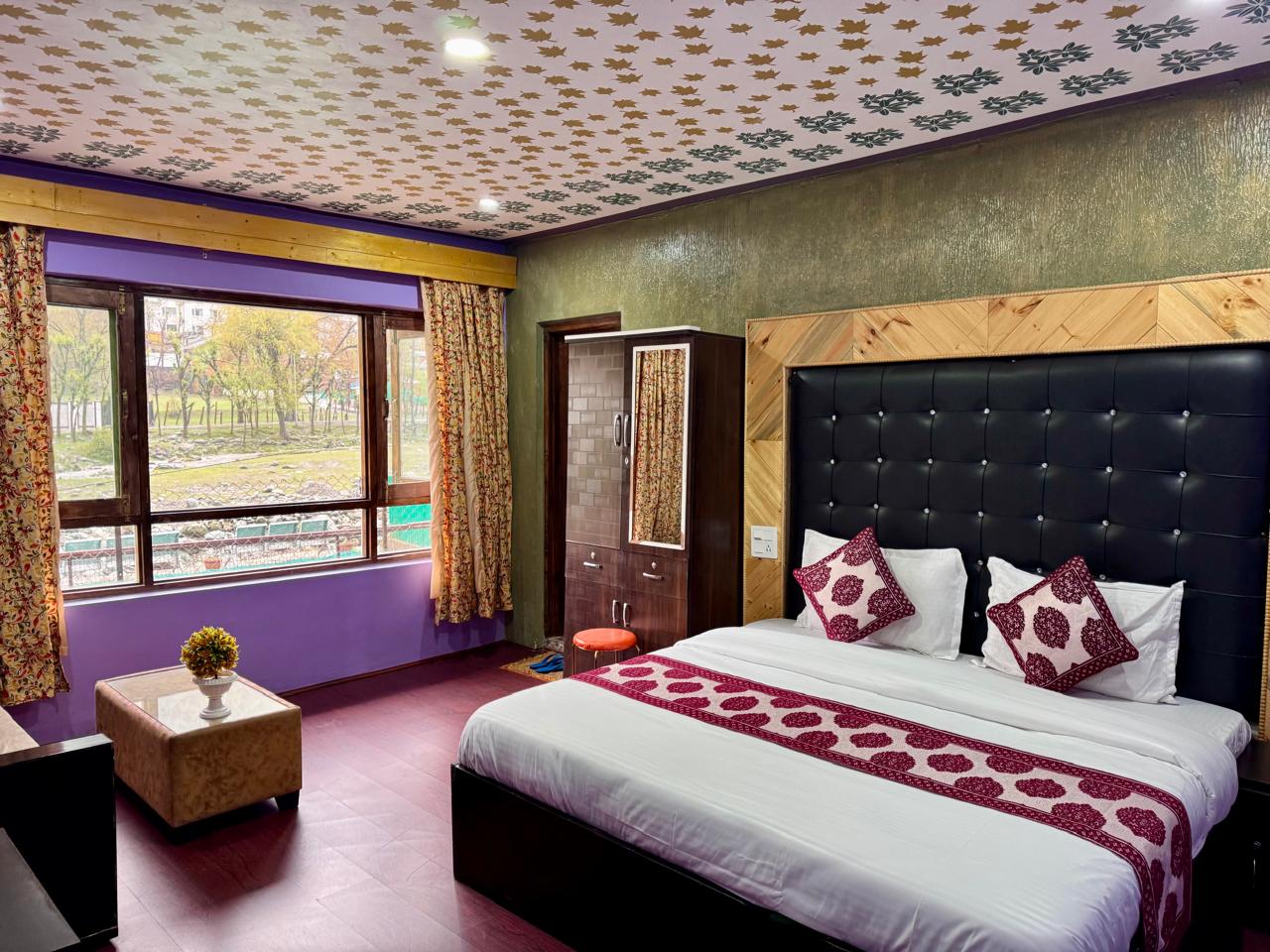 Hotel Seven Pahalgam - Tap to explore photos