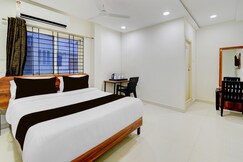 Hotel O Srinivasa home stays, Medchal