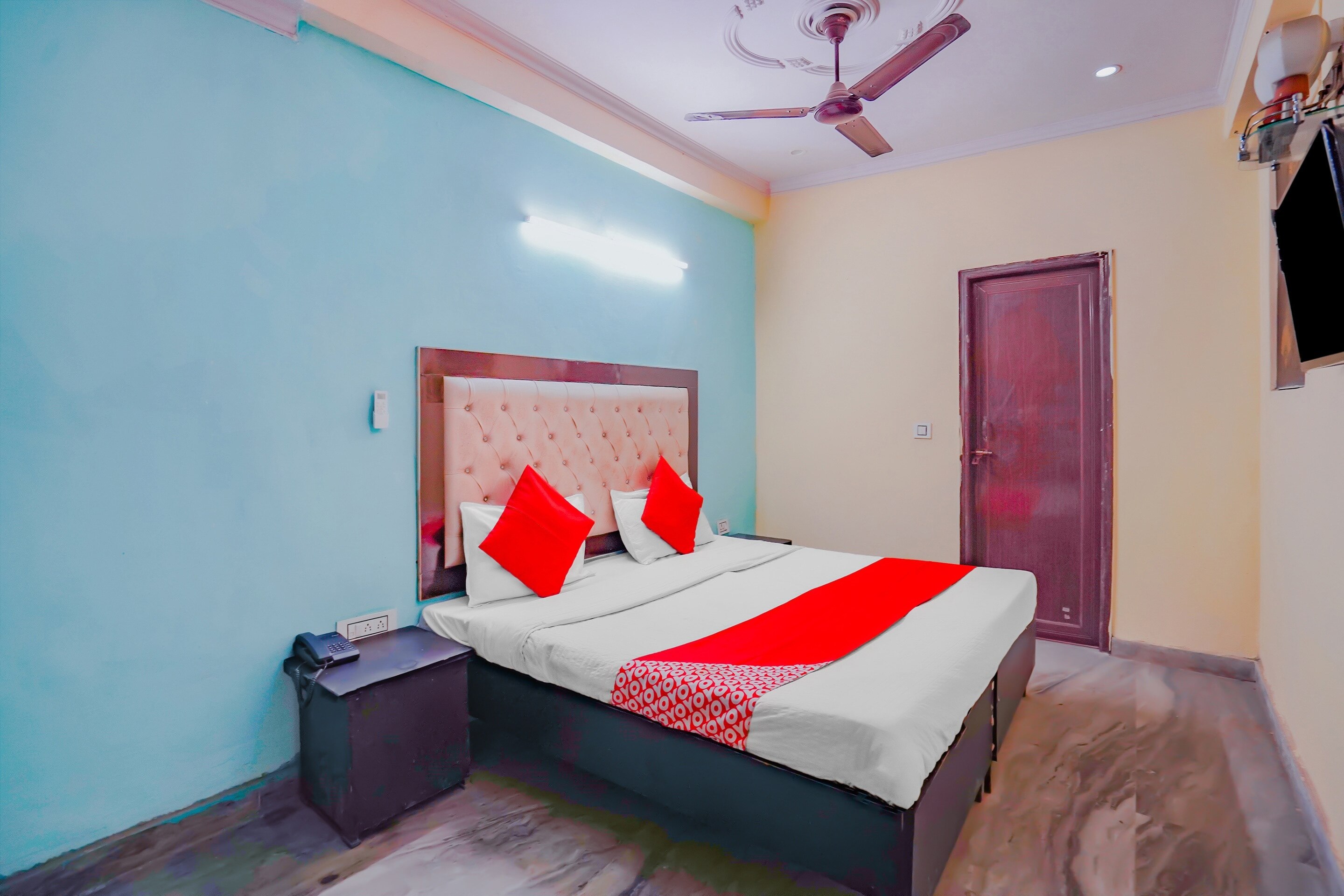 Oyo 71883 Hotel Ting Tong Noida Hotel Price Address Reviews