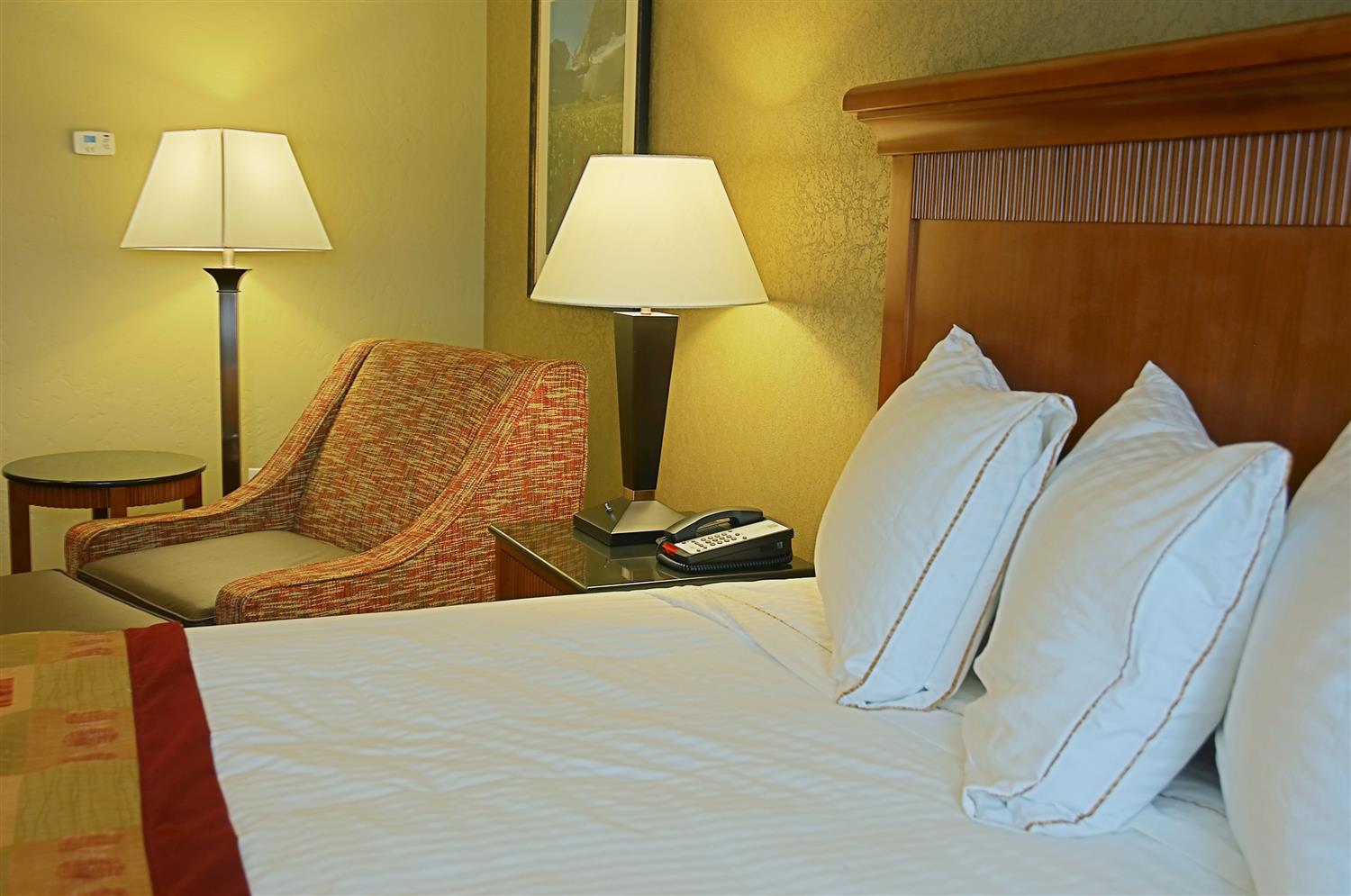 Best Western Plus Canyon Pines - Tap to explore photos