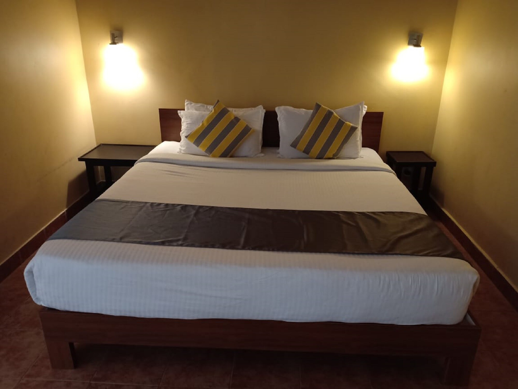 Falling Waters Munnar Inr 593 Off 4 5 0 0 Price