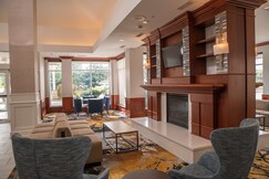 Hilton Garden Inn Erie, Elgin