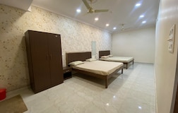 Twin Delight Room