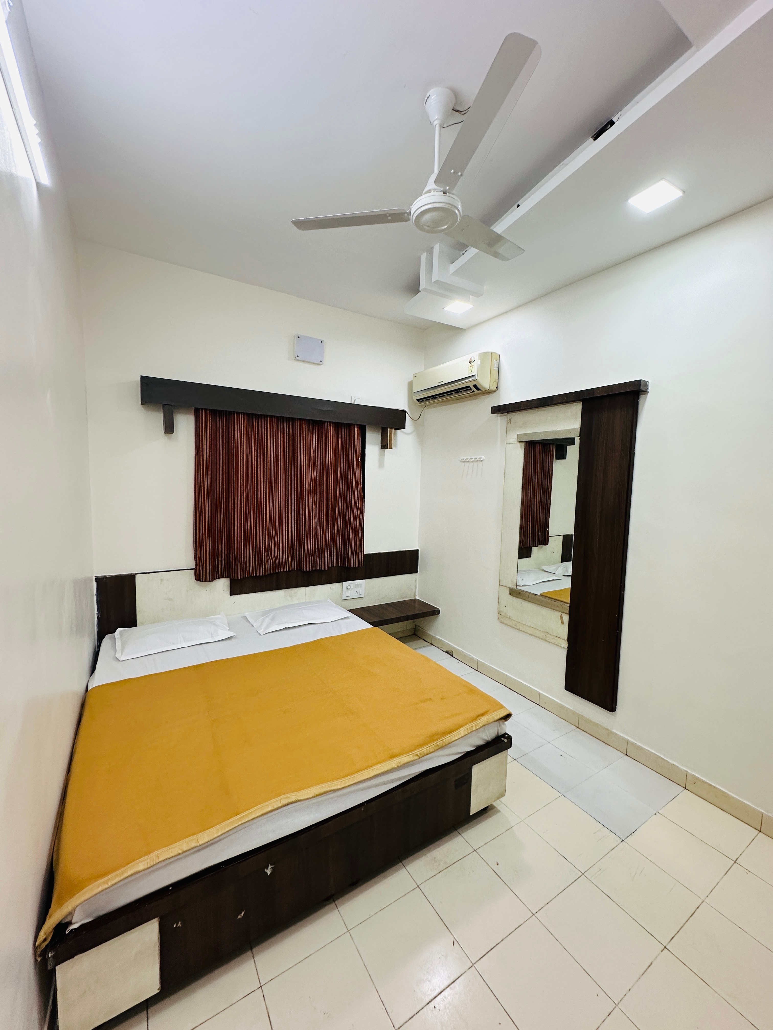 Hotel Sai Ashish - Tap to explore photos