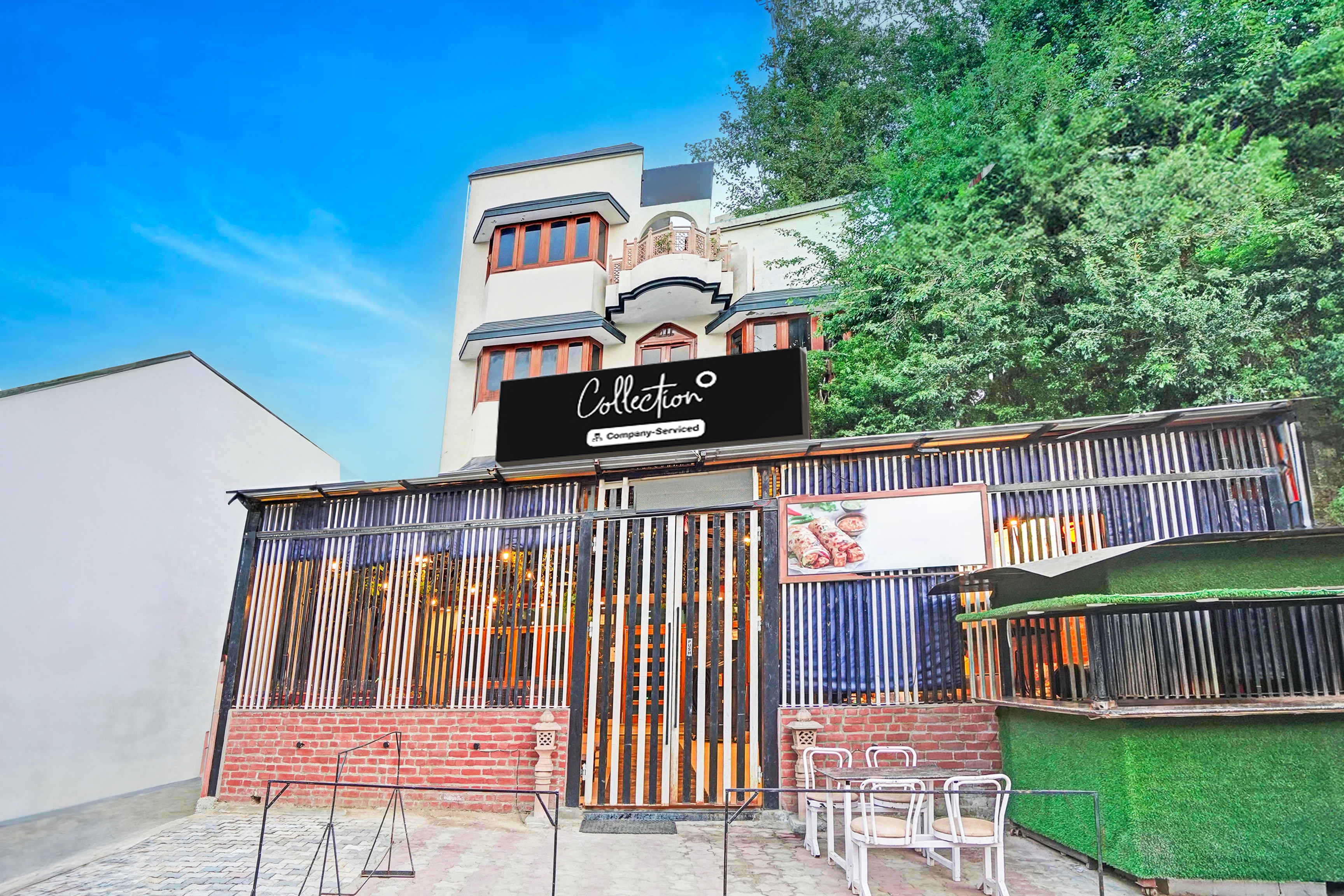 Super Collection O Mathura Near Railway Station - Tap to explore photos