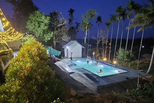 Gazebo Wild Cottage with Private Pool