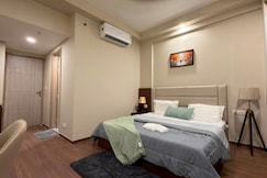 Luxury Stay in Greater Noida | Near Expo Mart, Greater Noida