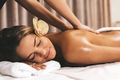 Holiday Inn & Suites Makati, Angat