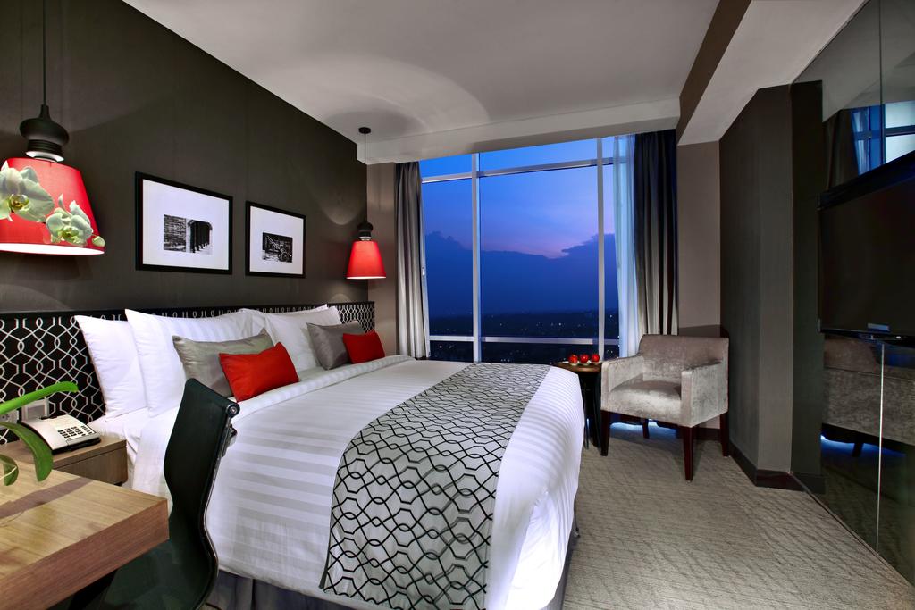 Aston Priority Simatupang Hotel & Conference Center - Tap to explore photos
