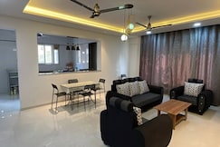 SnehNiketan Homestay1 Mumbai Naka Nasik 3BHK Apartment, Nashik
