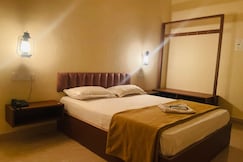 The Fero Hotel, Somnath