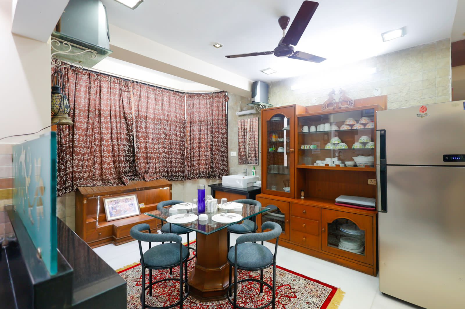 Ganga Home Stay - Tap to explore photos
