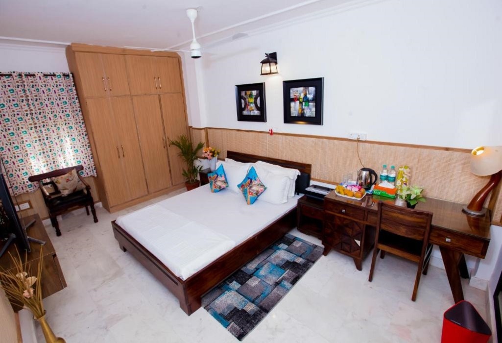House Of Comfort Noida - Tap to explore photos