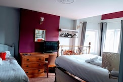 OYO No. 3, Bath and North East Somerset