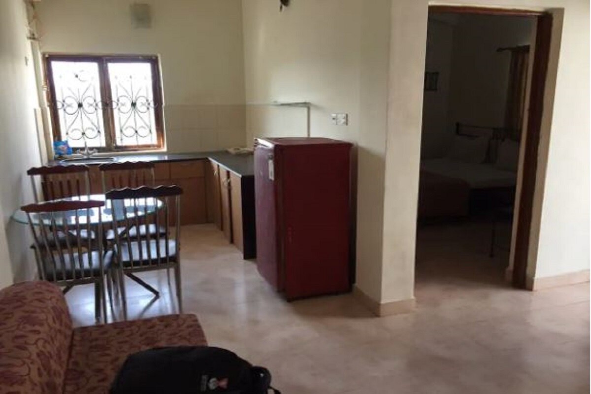 Anoop Jo luxury 1bhk apartment Baga Entire flat, sleeps 5 - Tap to explore photos