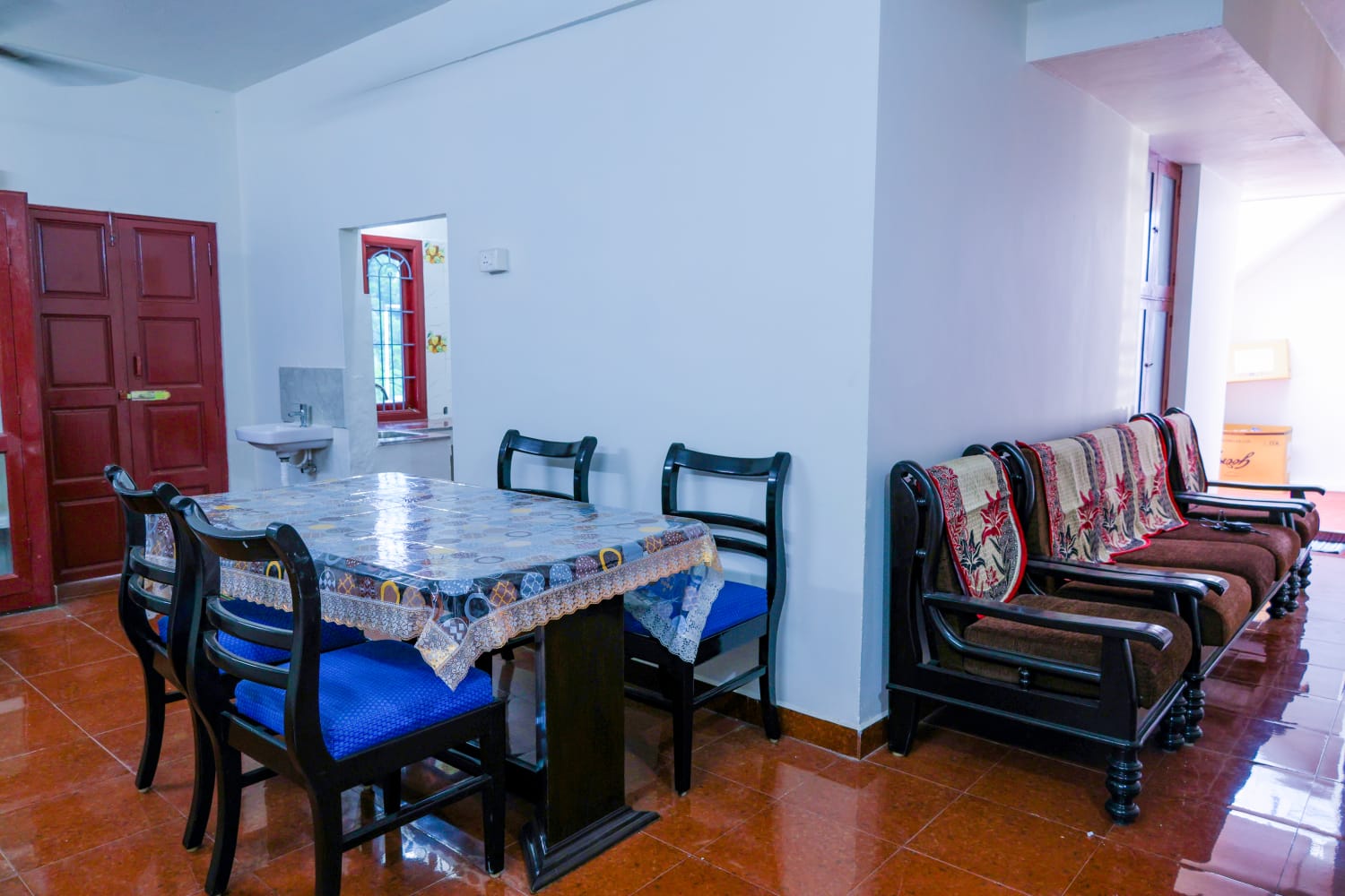 GRESSY Homestay - Tap to explore photos