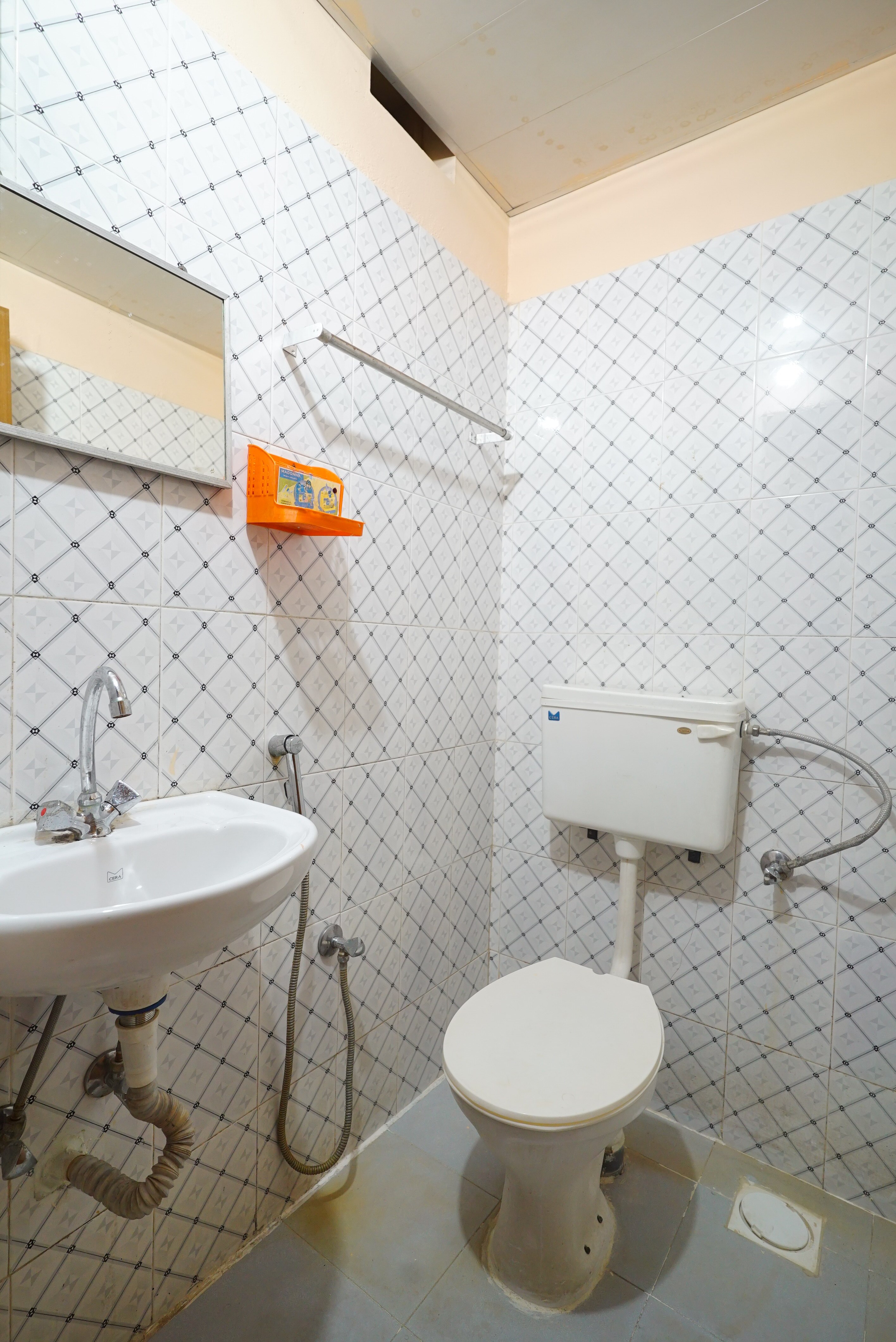 Super Hotel O Lekshmi Rooms & Villas - Tap to explore photos