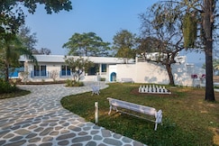 SaffronStays  Kairos Zeus , Karjat