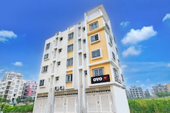 Super Hotel O 82938 Grand Inn, Kolkata