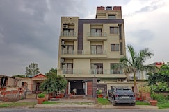 Itsy Hotels Hamlets Stay, Noida