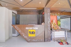 FabHotel Satyan Inn, Shirdi