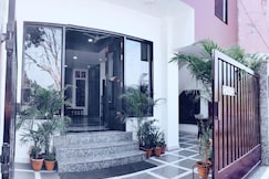 Luxury Taj Home Stay, Agra