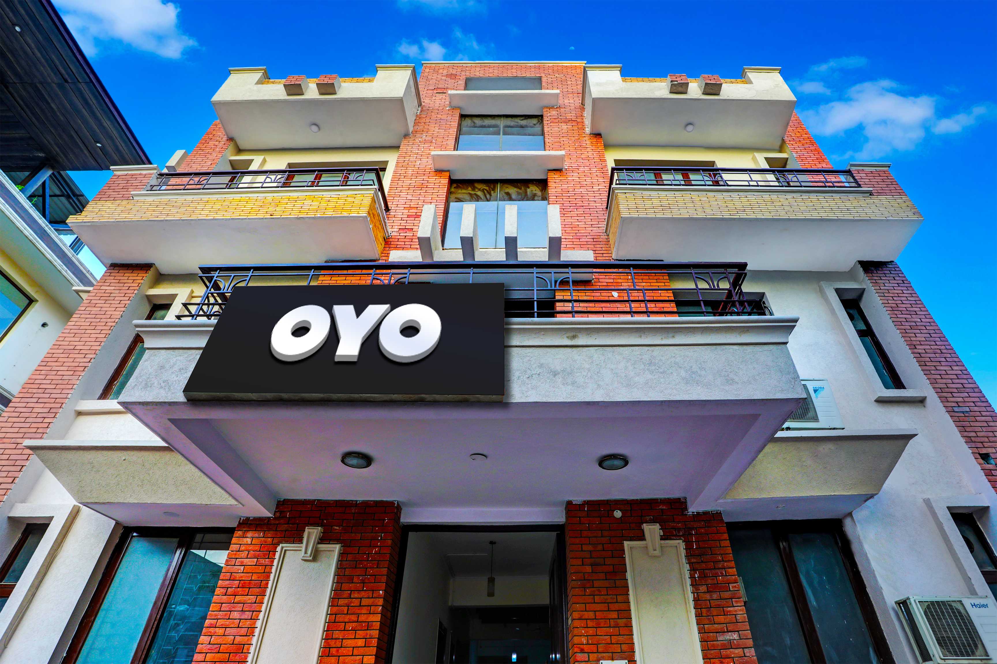 Hotel O Sunshine Near Iskcon Temple Noida - Tap to explore photos
