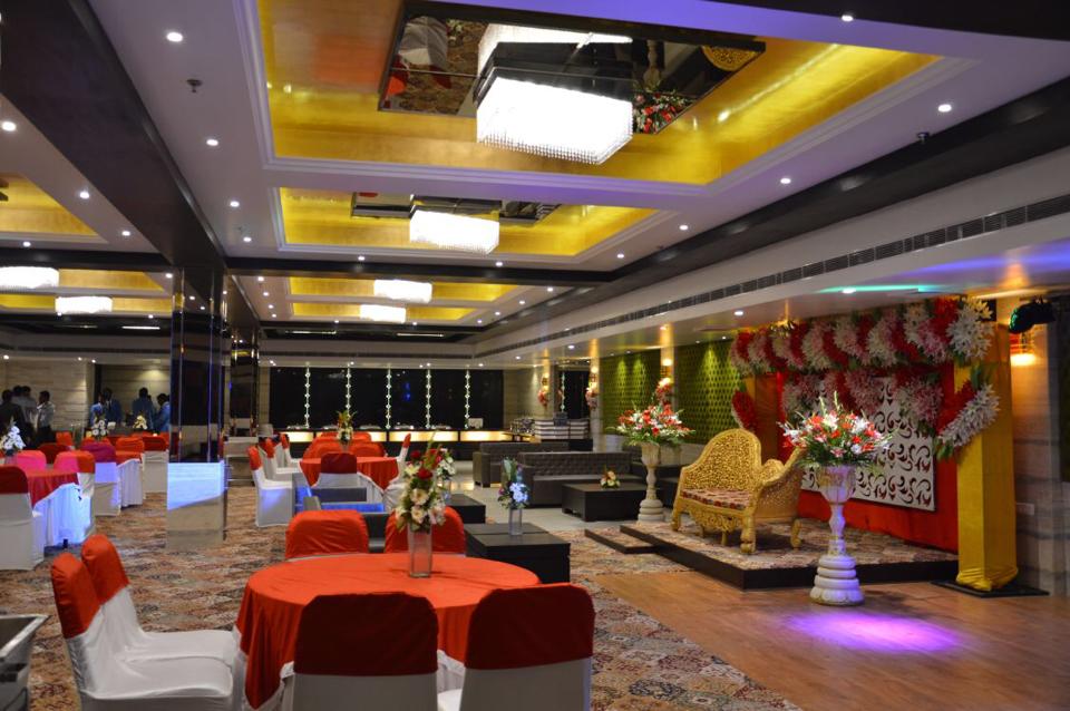 Red Apple Hotel Sangrur INR 647 OFF ( ̶1̶8̶0̶0̶ ) Hotel Price, Address