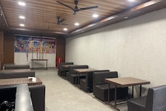 Radhika Hotel, Rishikesh