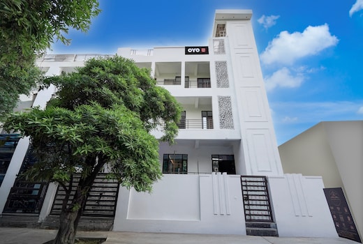 Hotel O THE GOMTI GLITZ