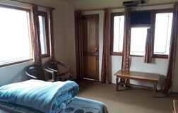 Semi Deluxe Room