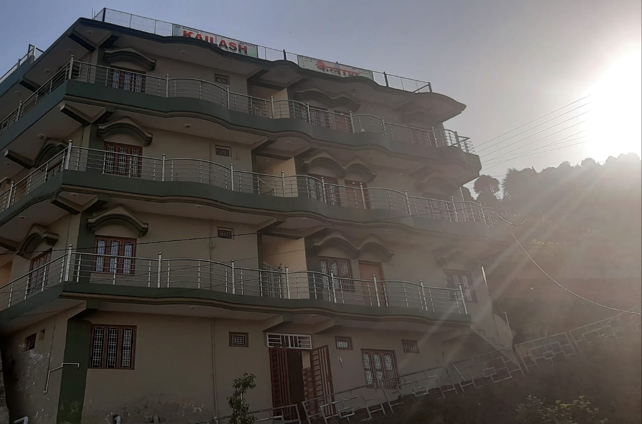 Hotel Kailash - Tap to explore photos