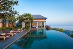 أومانا بالي لم كسرآر هوتلز آند ريزورتس باي هيلتون, بالي