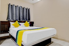 Hotel Anand Shree Airport, Indore, Indore