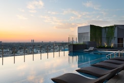 Holiday Inn & Suites Jakarta Gajah Mada, Jakarta