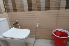 Hotel O Royal Place, Faridabad