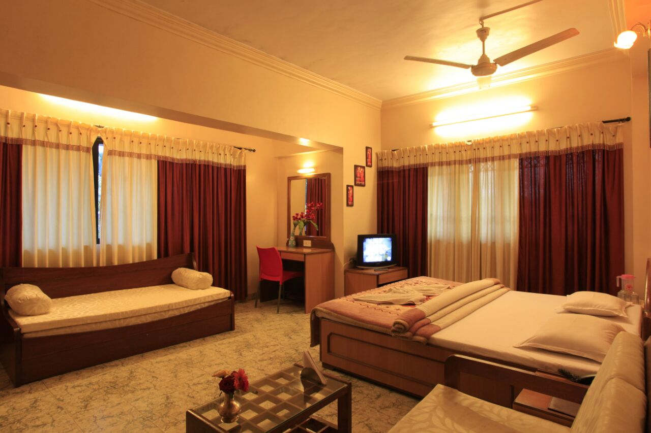 Hotel Sahyadri 3